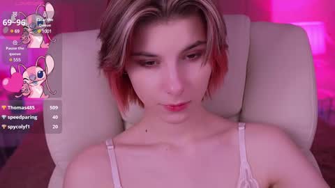 Snapshot of haylaamber chatting on 02.16.25 haylaamber online show from 02.16.25