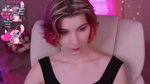 Snapshot of haylaamber chatting on 02.28.25 haylaamber online show from 02.28.25