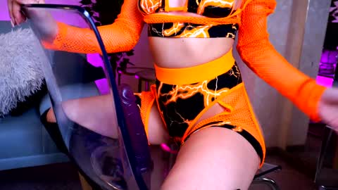 Haylie online show from 01.18.25