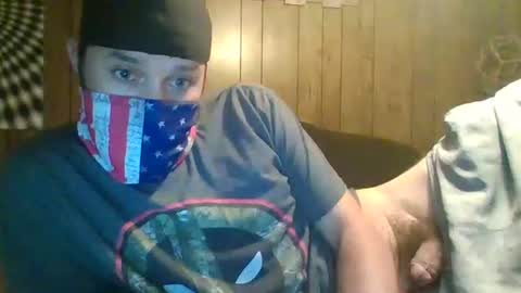 Snapshot of hazel198812 chatting on 12.15.25 hazel198812 online show from 12.15.25