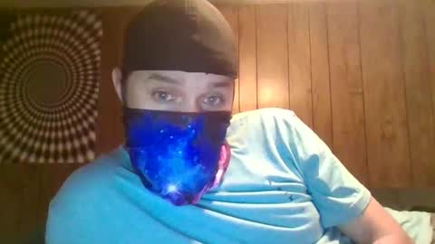 Snapshot of hazel198812 chatting on 12.20.25 hazel198812 online show from 12.20.25