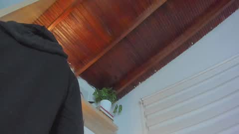 Im Hazel online show from 12.31.24