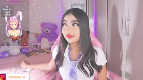 Snapshot of hazelbabee_ chatting on 10.31.25 Lynn online show from 10.31.25