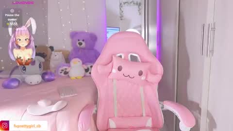 Snapshot of hazelbabee_ chatting on 11.03.25 Lynn online show from 11.03.25