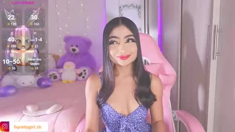 Snapshot of hazelbabee_ chatting on 11.10.25 Lynn online show from 11.10.25