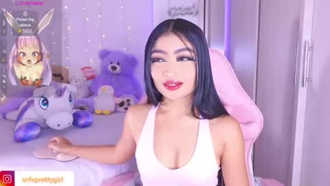 Snapshot of hazelbabee_ chatting on 06.11.26 Lynn online show from 06.11.26