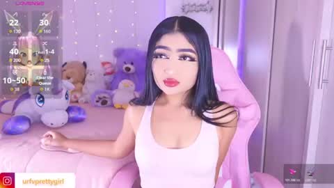 Snapshot of hazelbabee_ chatting on 07.23.26 Lynn online show from 07.23.26
