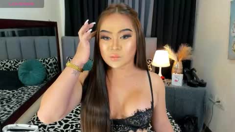 HAZEL MADONNA online show from 10.04.25