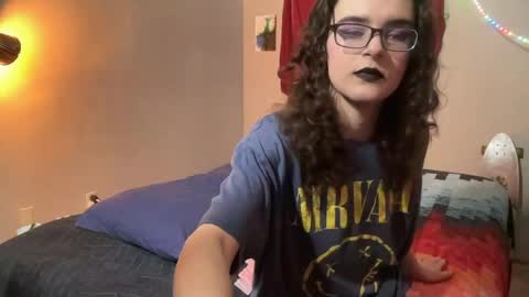 Snapshot of hazelpeppermint chatting on 05.28.26 Hazel online show from 05.28.26