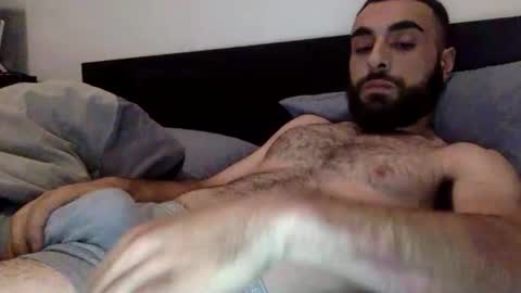 Snapshot of hbabian chatting on 11.29.25 hbabian online show from 11.29.25