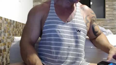 Snapshot of healedcarioca chatting on 01.22.25 Brazilian bigdick online show from 01.22.25