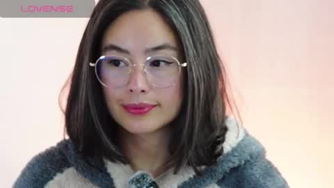 hearmymoans_18 online show from 02.05.26