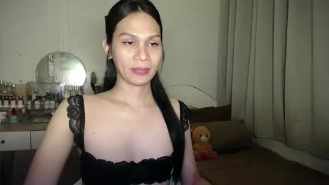Snapshot of heather_bbyy chatting on 10.23.25 heather_bbyy online show from 10.23.25
