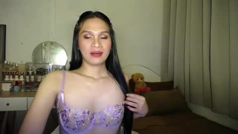 Snapshot of heather_bbyy chatting on 12.19.25 heather_bbyy online show from 12.19.25