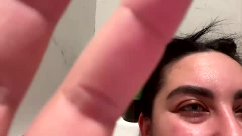 Snapshot of heatwavee chatting on 01.11.25 heatwavee online show from 01.11.25