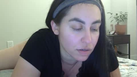 Snapshot of heatwavee chatting on 10.12.25 heatwavee online show from 10.12.25