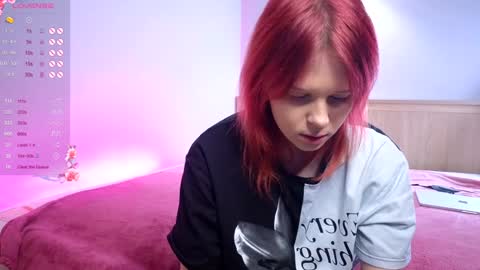 Snapshot of heaven_blonde chatting on 01.05.25 Our names are Anette and Alice online show from 01.05.25