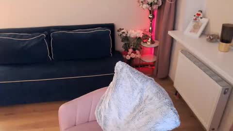 Heaven girl online show from 10.03.25