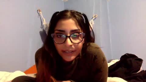 Snapshot of heavensbunny chatting on 12.04.24 heaven the muslim slut online show from 12.04.24
