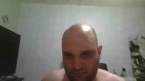 Snapshot of heavy_rebellxc chatting on 12.04.24 Heavy Rebell online show from 12.04.24