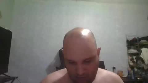 Snapshot of heavy_rebellxc chatting on 12.26.24 Heavy Rebell online show from 12.26.24