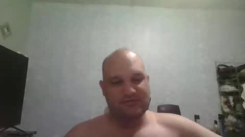 Snapshot of heavy_rebellxc chatting on 12.31.24 Heavy Rebell online show from 12.31.24