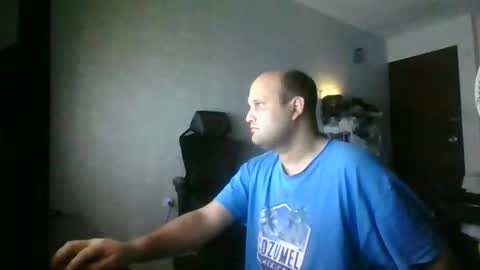 Snapshot of heavy_rebellxc chatting on 02.16.25 Heavy Rebell online show from 02.16.25