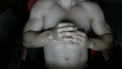 Snapshot of hebarsensei chatting on 12.18.25 hebarsensei online show from 12.18.25