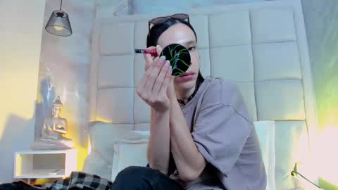 Keira Hecate online show from 11.11.25