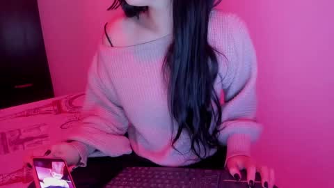   online show from 11.12.25