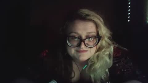 Snapshot of hectepeace chatting on 05.24.26 hectepeace online show from 05.24.26