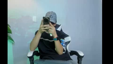 heellboy_ online show from 11.26.25