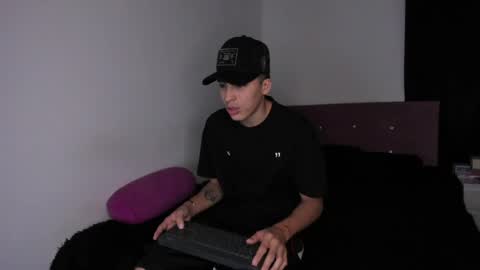 heellboy_ online show from 04.06.26