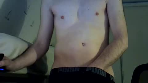 Snapshot of hefelin chatting on 12.13.25 hefelin online show from 12.13.25