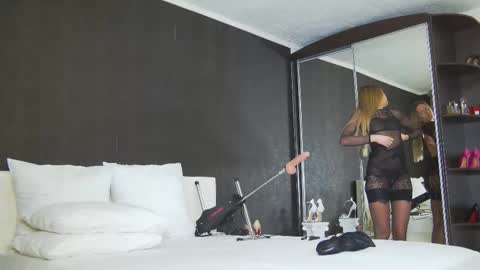 Helen online show from 02.28.26