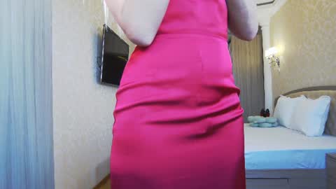 Snapshot of hefner_girl chatting on 07.22.26 Helen online show from 07.22.26