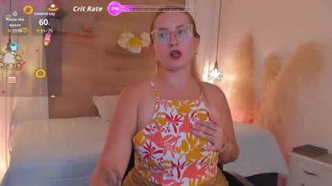 Snapshot of heidishayk chatting on 09.12.25 ANTARA REY online show from 09.12.25