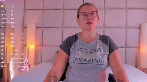 Snapshot of heidishayk chatting on 04.17.26 ANTARA REY online show from 04.17.26