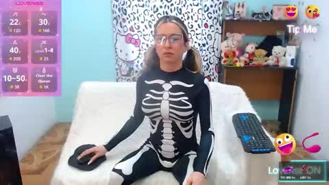 HEIDY   online show from 10.26.25