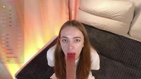 Snapshot of heily_stets chatting on 10.29.25 Lilith online show from 10.29.25