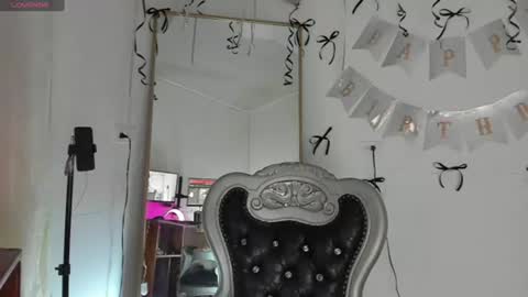 Hela   Independent model online show from 06.13.26