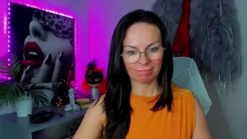 Snapshot of helen_79 chatting on 05.11.26 Helen online show from 05.11.26