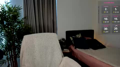 Snapshot of helen_miller chatting on 02.15.26 helen_miller online show from 02.15.26