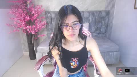 helena1_s online show from 09.22.25