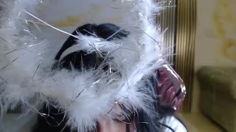 helena1_s online show from 10.04.25
