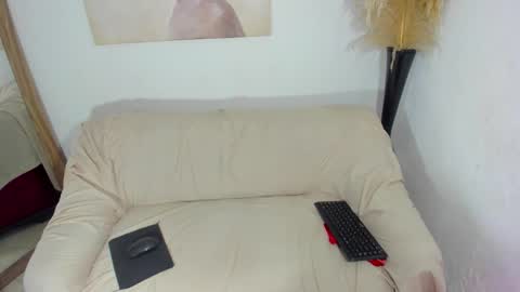 HELENA COPPER online show from 10.20.25