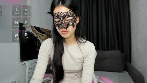 Hi I am Helen online show from 05.03.26