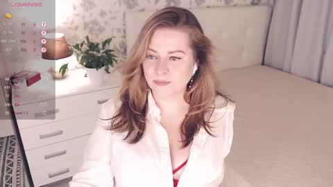 Snapshot of helenbonham chatting on 10.07.25 Helena Bonham online show from 10.07.25