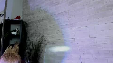 Snapshot of helenceccile chatting on 04.28.26 Helen online show from 04.28.26