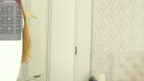 Sarah  here Help to make 100 thumbs up  online show from 03.02.25